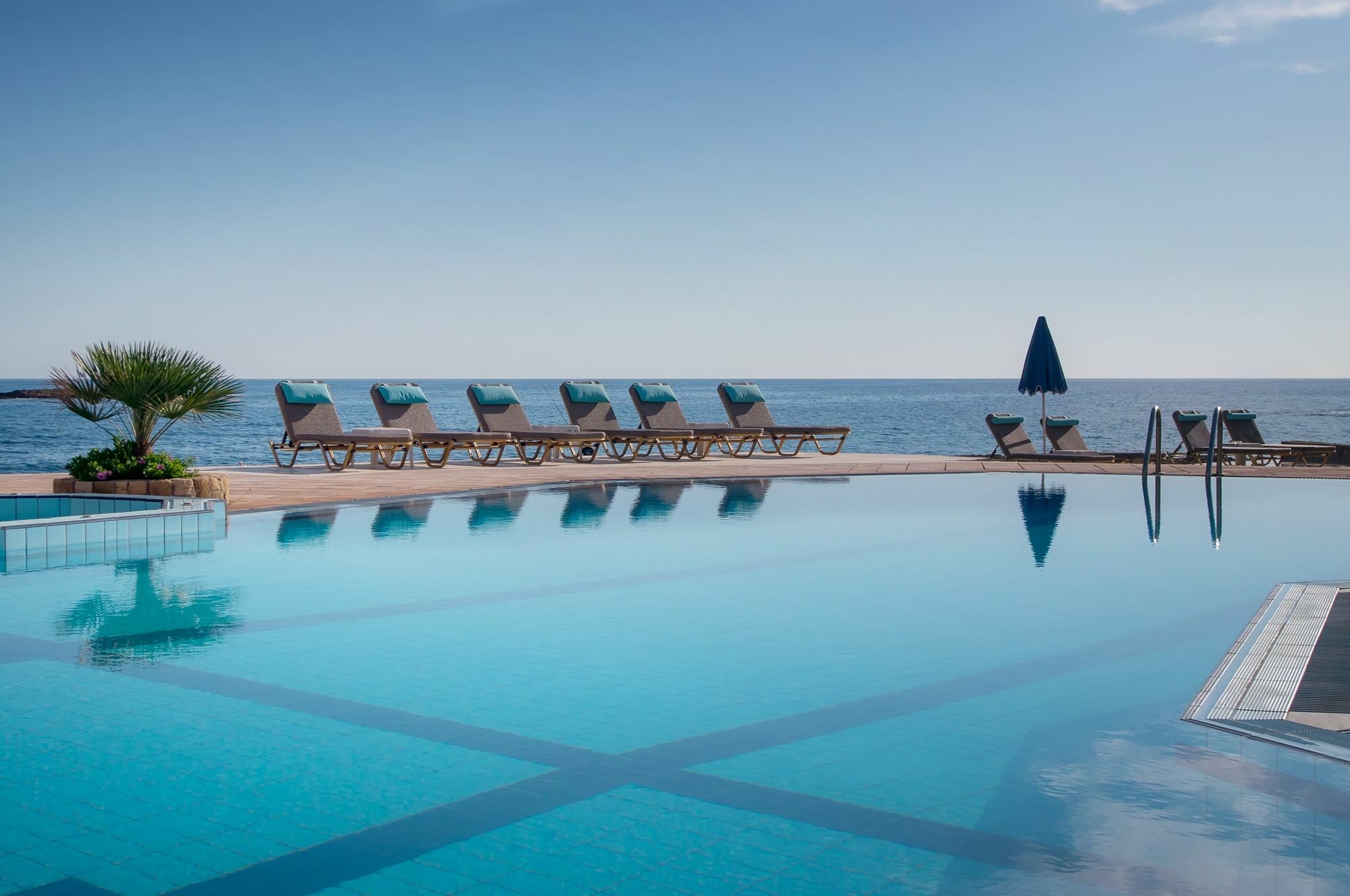 Pyrgos Beach Hotel Apartments Malia Exteriér fotografie